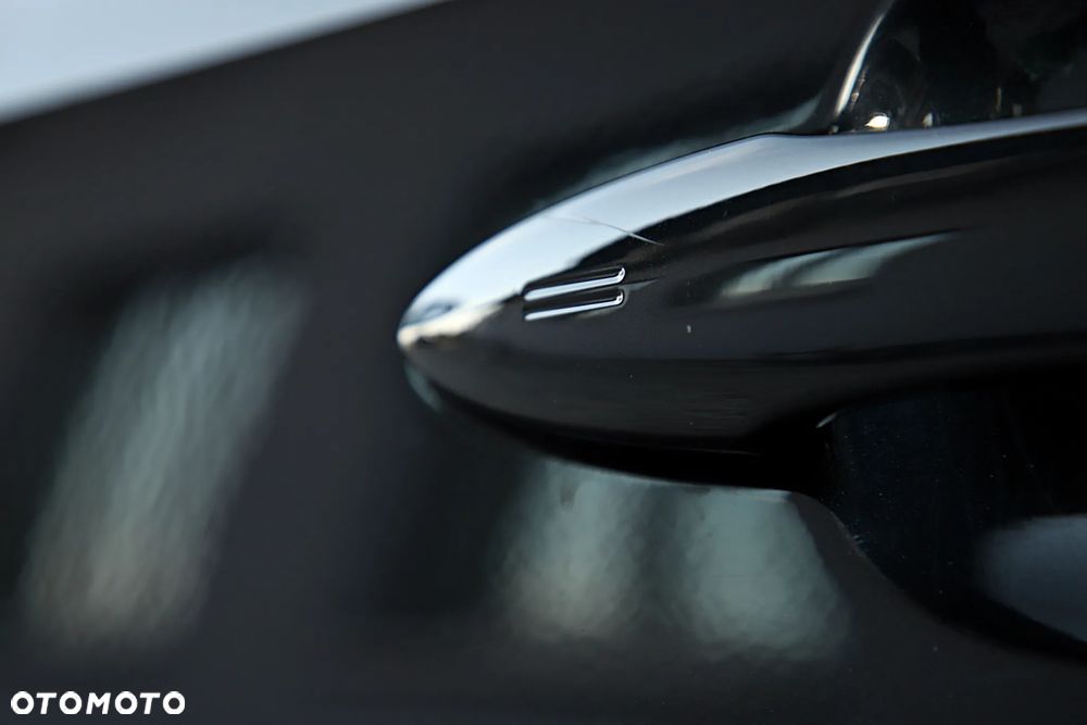 Toyota Corolla 2.0 Hybrid Executive - 16