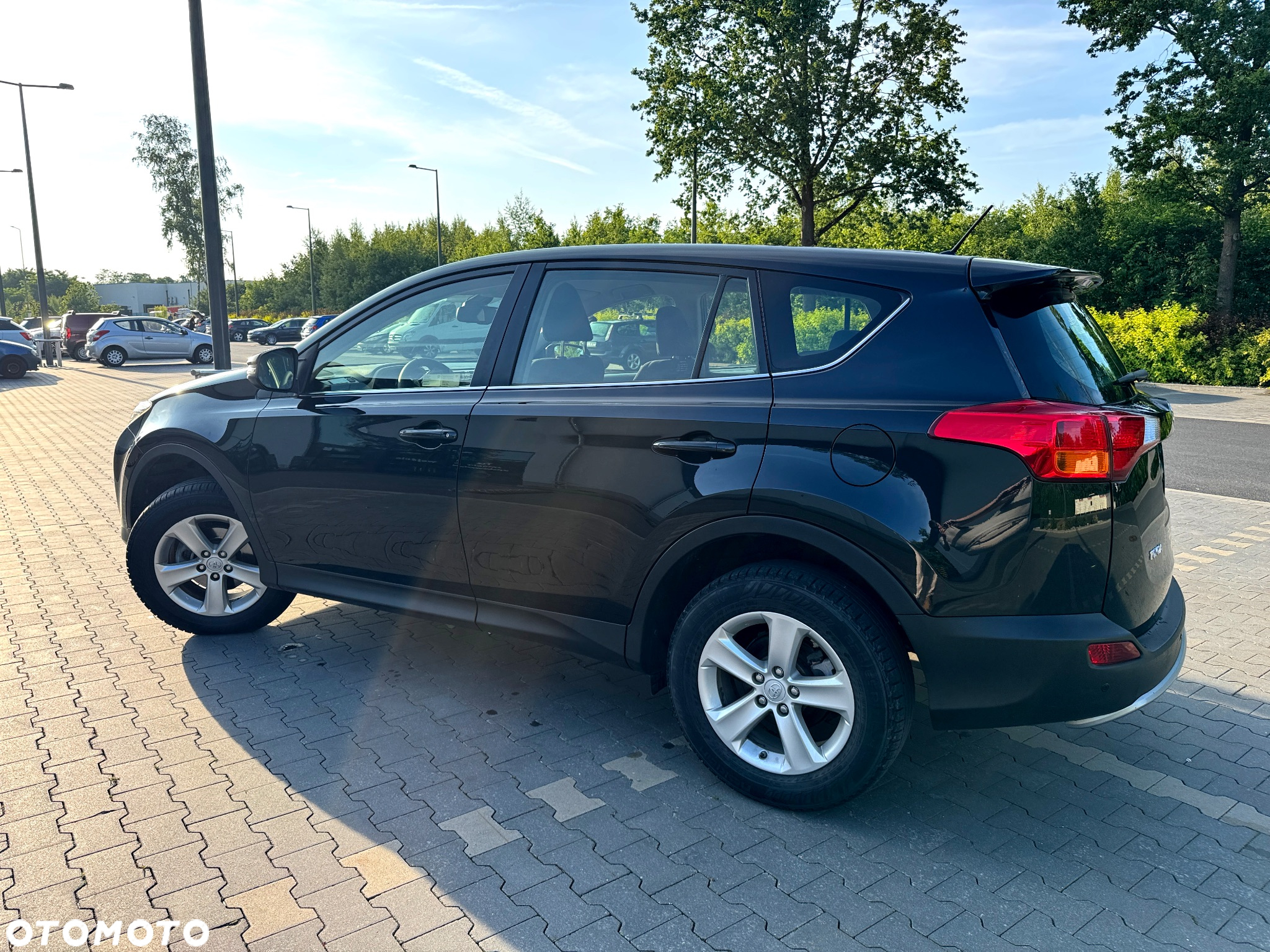 Toyota RAV4 - 8