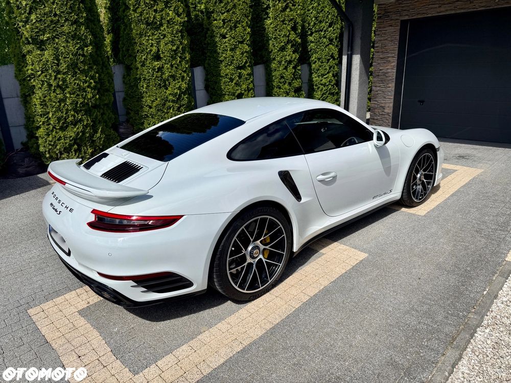 Porsche 911 Turbo S - 7