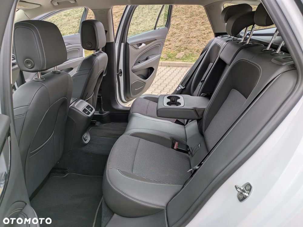 Opel Insignia 2.0 CDTI Exclusive S&S - 22
