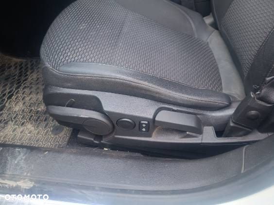 Opel Insignia 2.0 CDTI Cosmo ecoFLEX S&S - 10