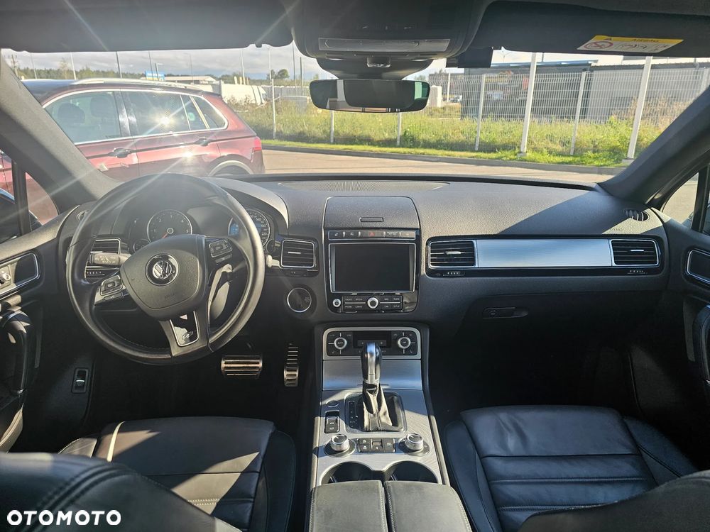 Volkswagen Touareg 3.0 V6 TDI BMT Perfectline R-Style - 10