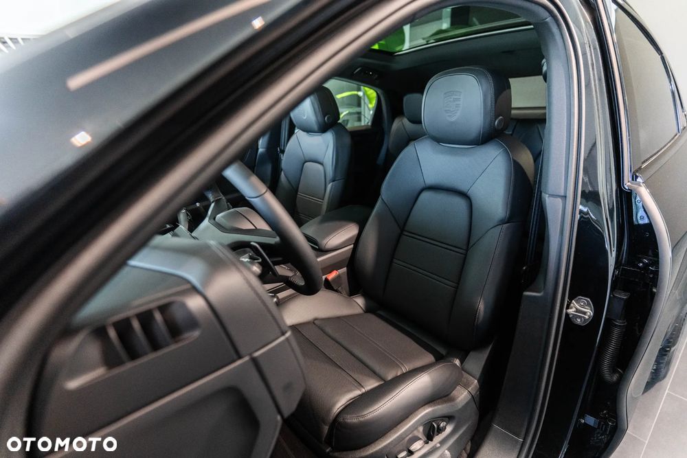 Porsche Cayenne Black Edition - 10