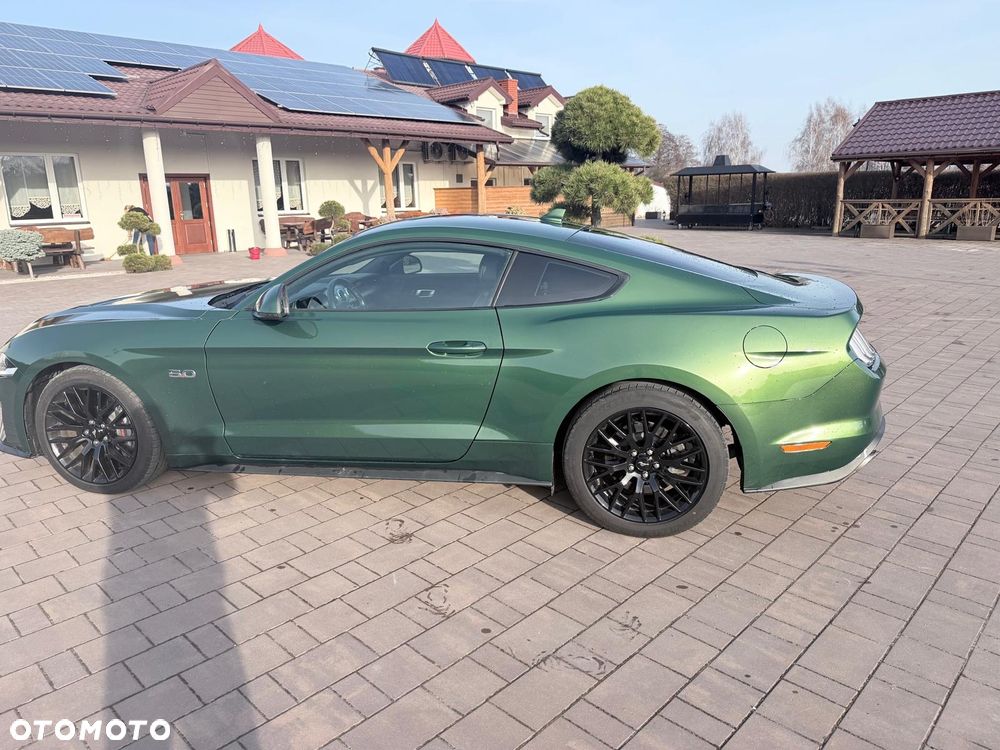 Ford Mustang - 2