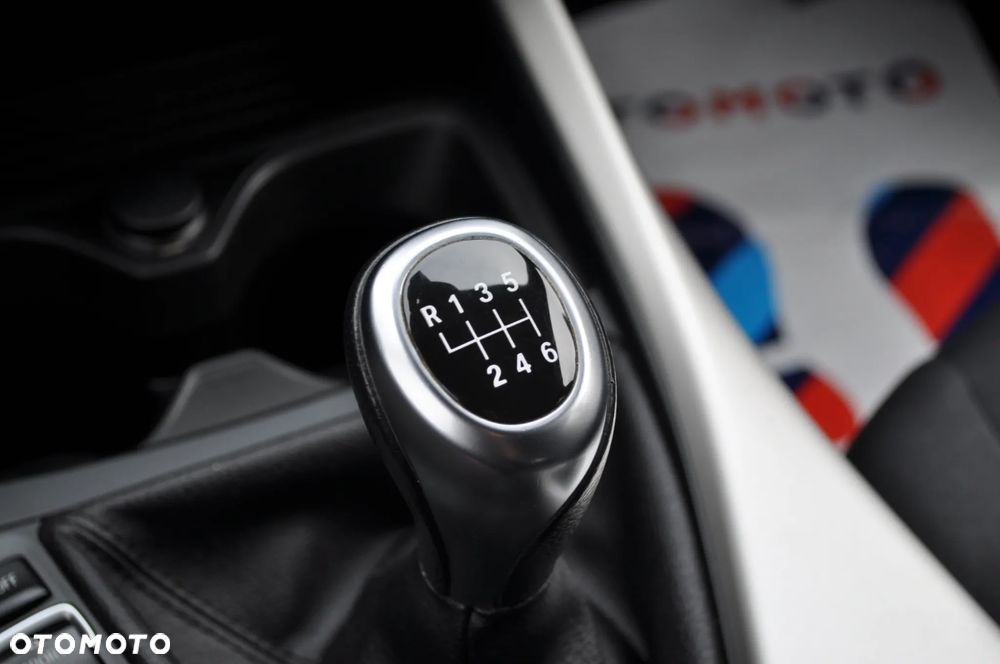 BMW Seria 1 116i - 32