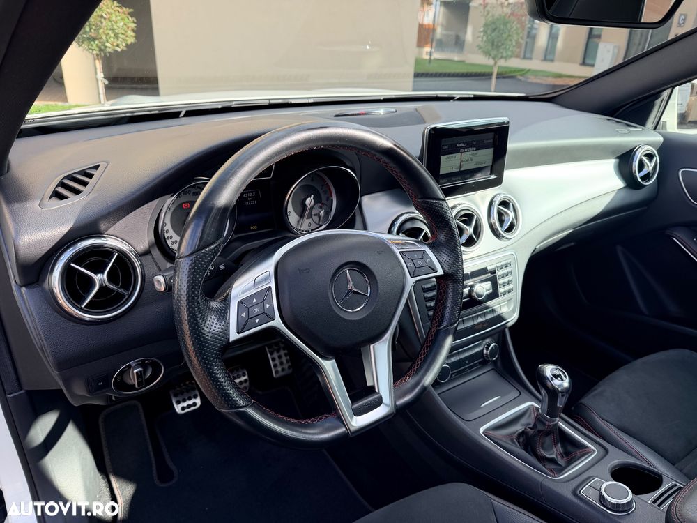 Mercedes-Benz GLA 200 AMG Line - 17