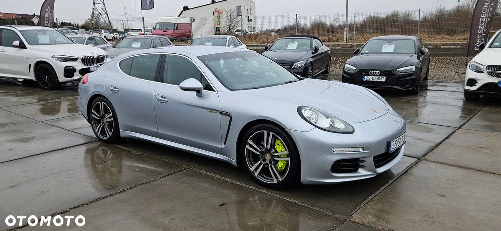 Porsche Panamera - 11