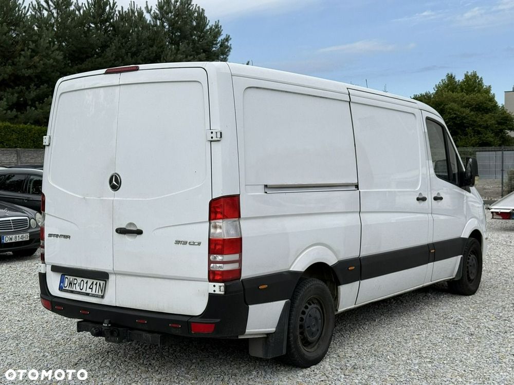 Mercedes-Benz Sprinter - 9