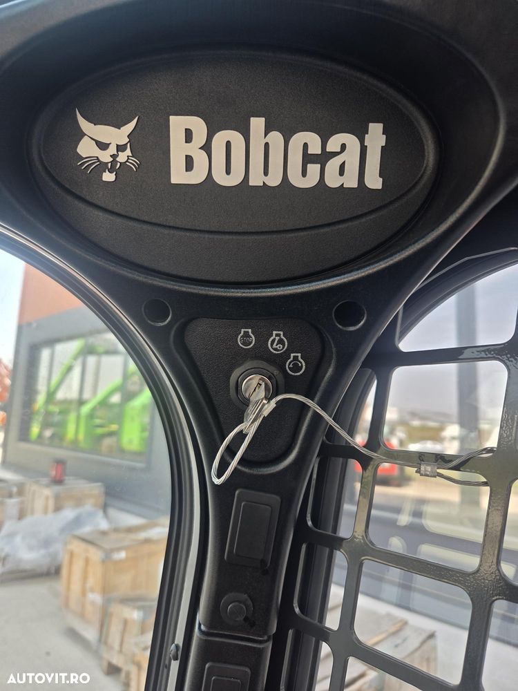 Bobcat S510, 2025, NOU, ridica 800kg, Masa operationala 3t, ANVELOPE PLINE, cabina inchisa cu AER CONDITIONAT, latime 1,7m, lungime 3,3m, inaltime 2m, motor KUBOTA 50CP, cupla rapida, furci, Jouystickuri, posibil leasing 4 ani-PROMOTIE 42.900 EUR+Tva - 7