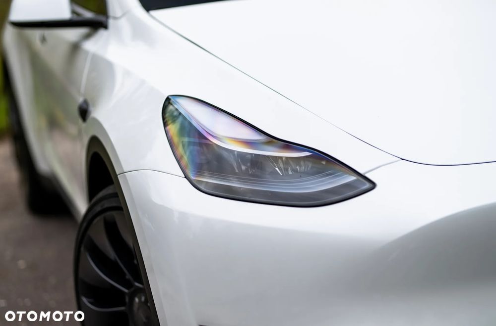 Tesla Y Model RWD - 15