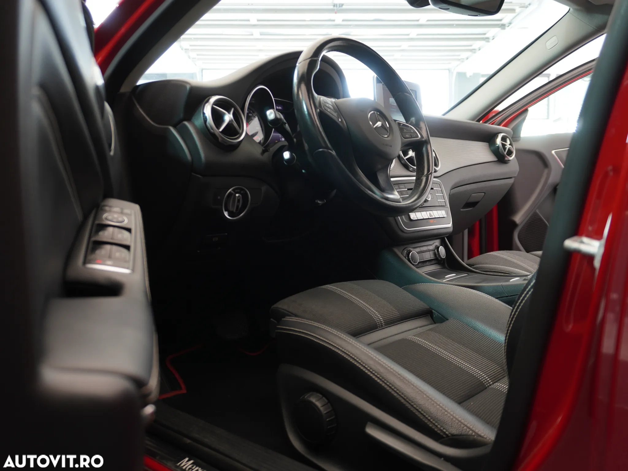 Mercedes-Benz GLA - 20