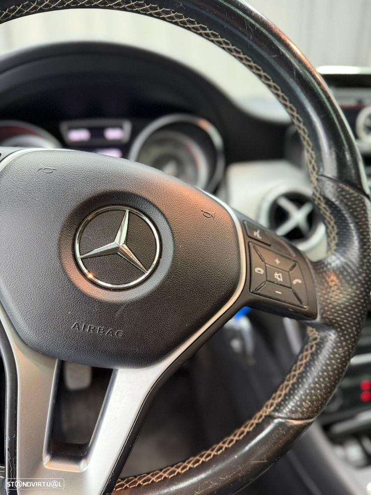 Mercedes-Benz GLA 200 Urban - 20