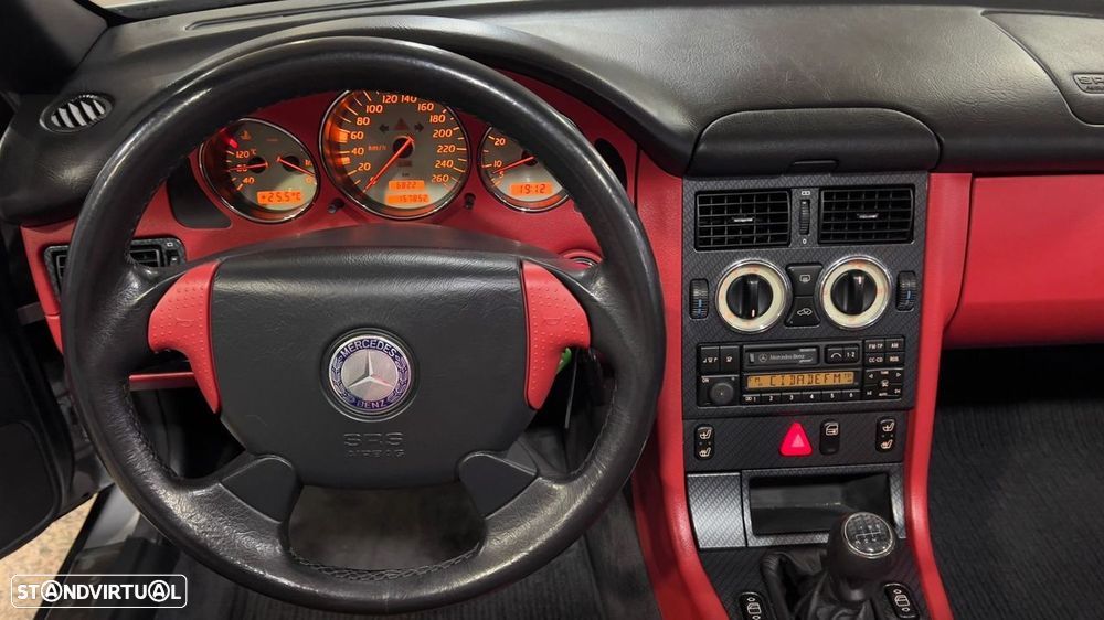 Mercedes-Benz SLK 200 Standard - 28