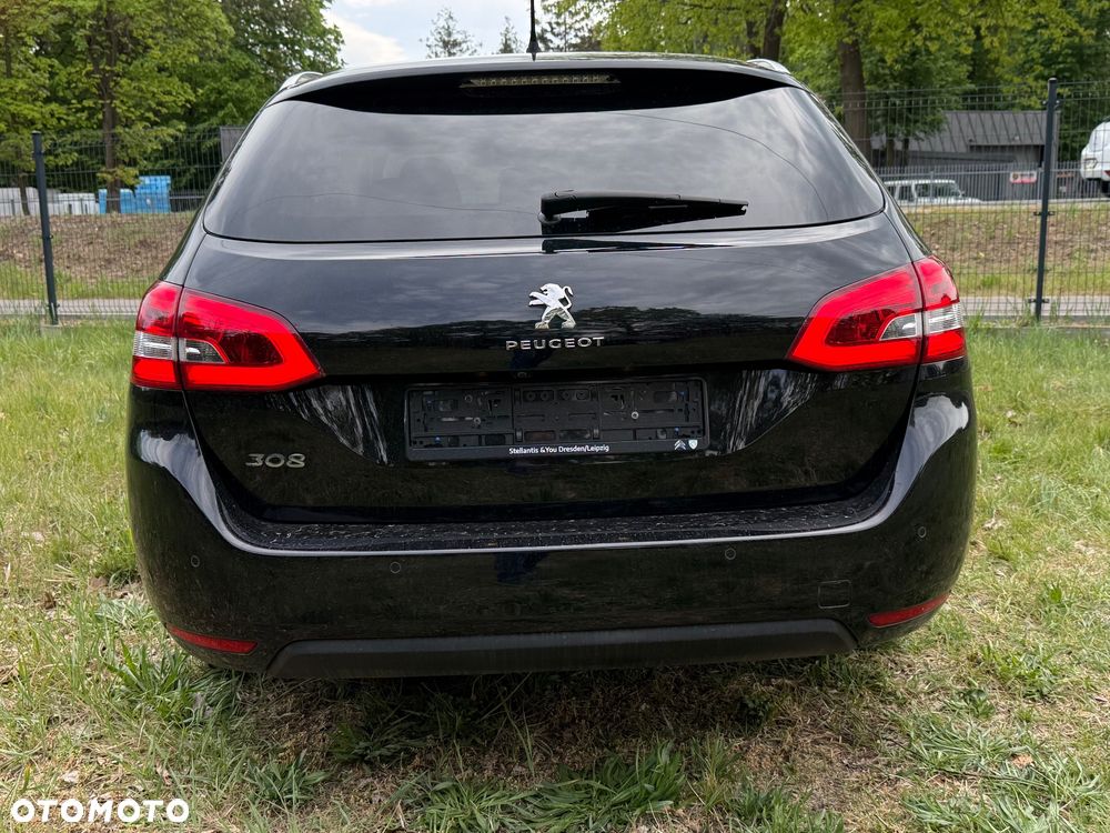 Peugeot 308 PureTech 130 GPF Stop & Start Allure Pack - 5