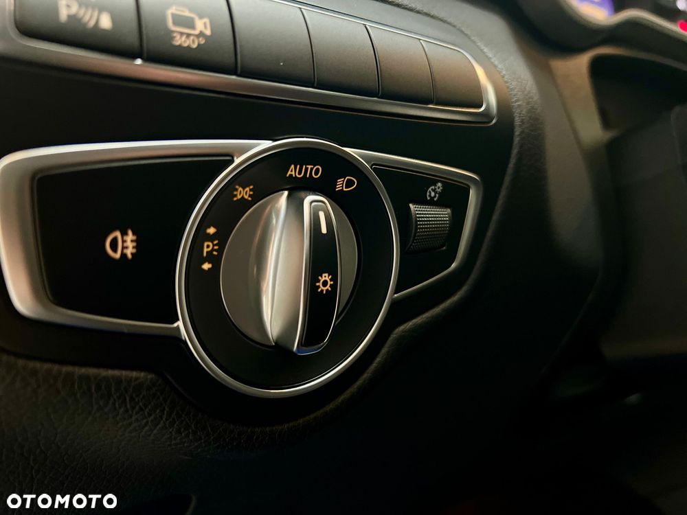 Mercedes-Benz GLC - 23