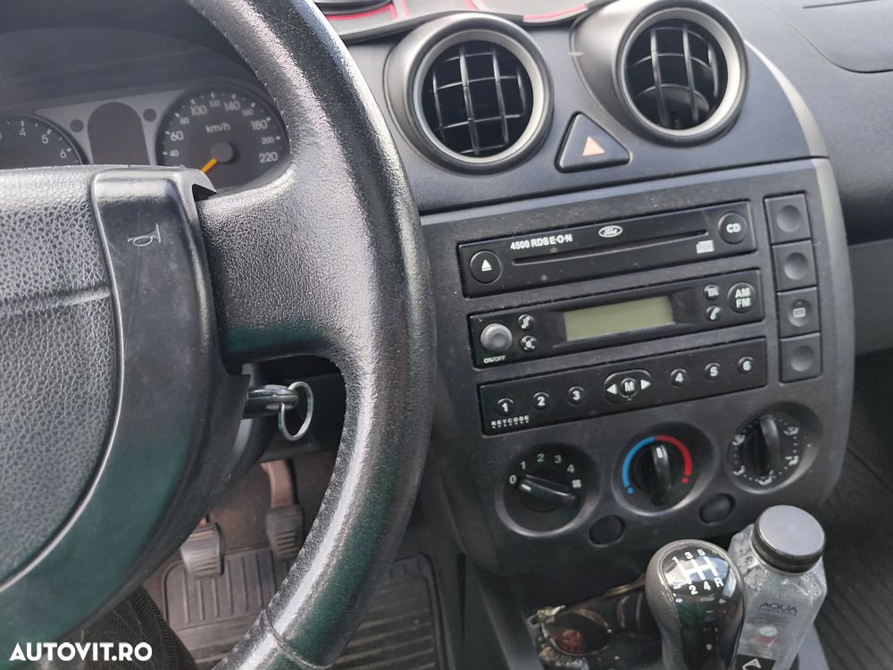 Ford Fiesta 1.4i Comfort - 10