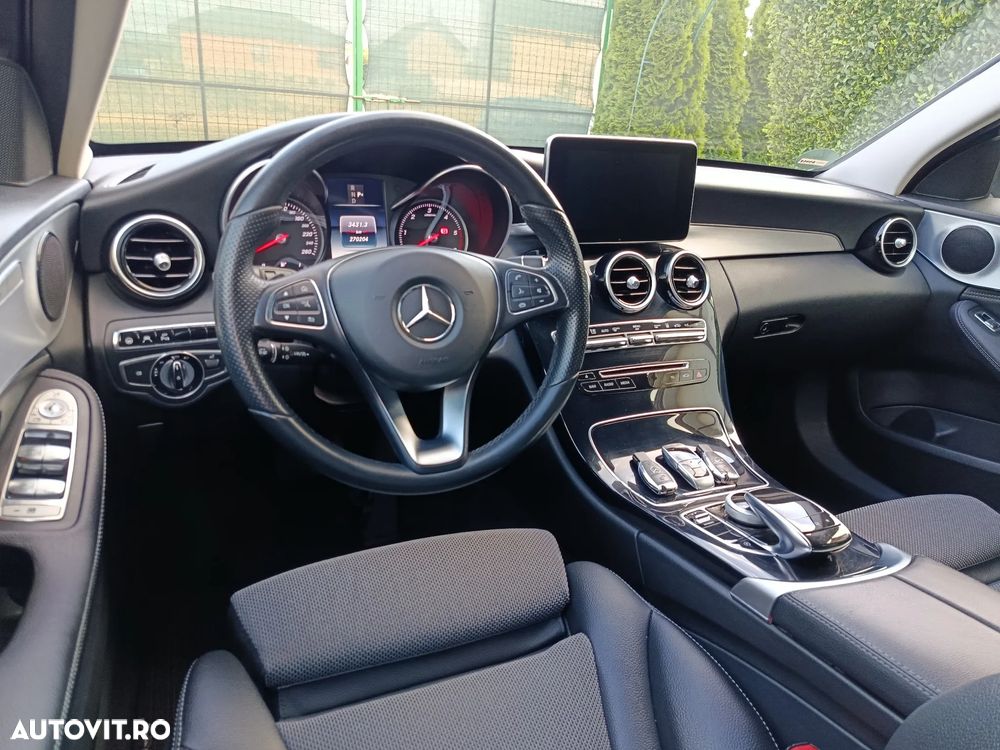 Mercedes-Benz C - 7