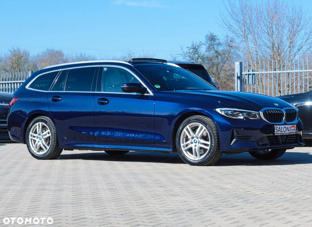 BMW Seria 3 320e Sport Line - 4