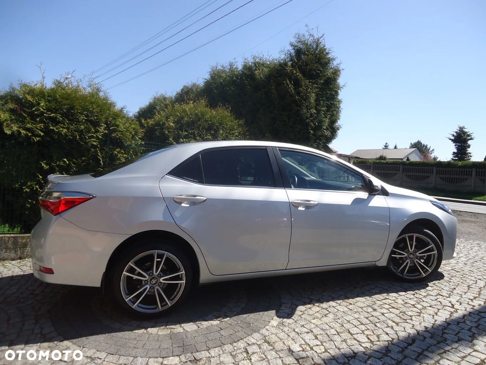 Toyota Corolla 1.6 Comfort - 9