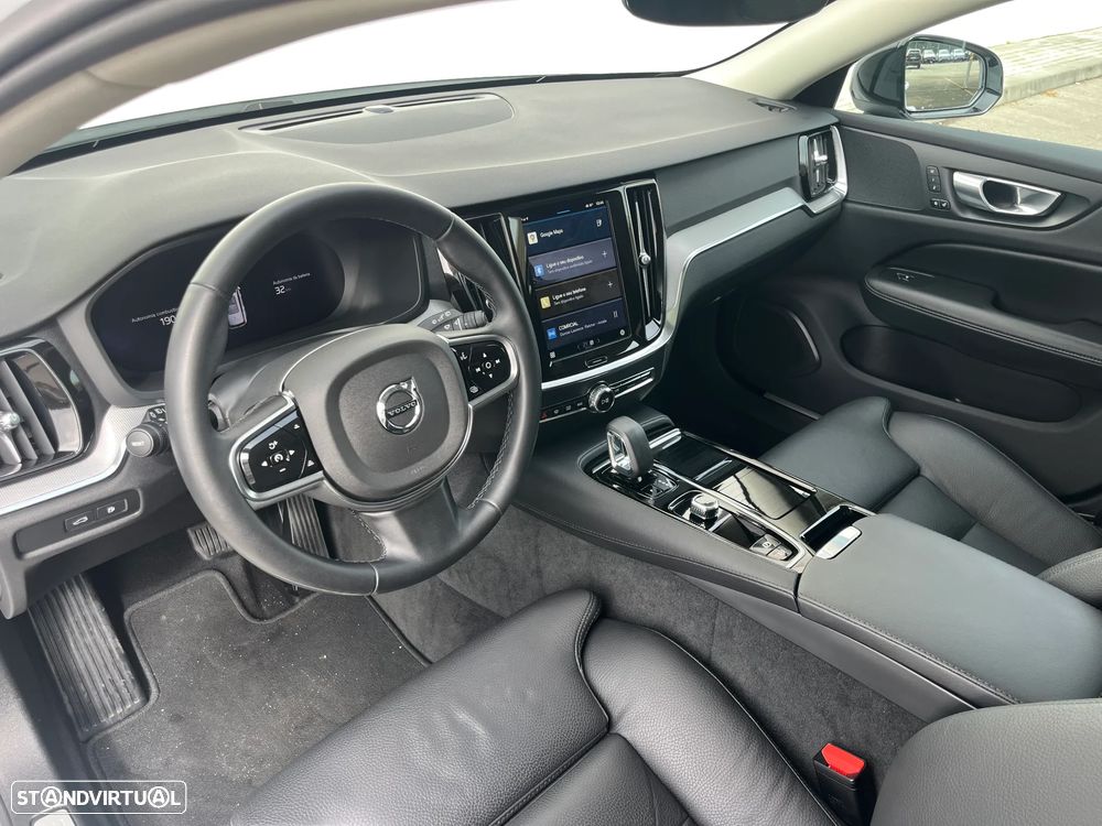 Volvo V60 2.0 T6 AWD TE Plus Dark - 15