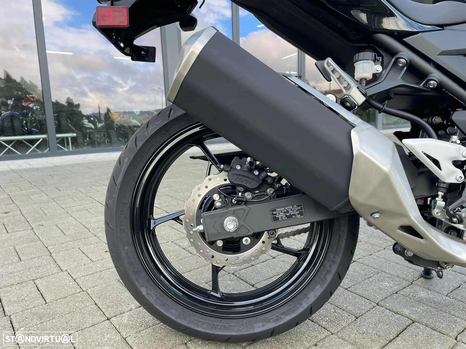Kawasaki Z 400 - 13