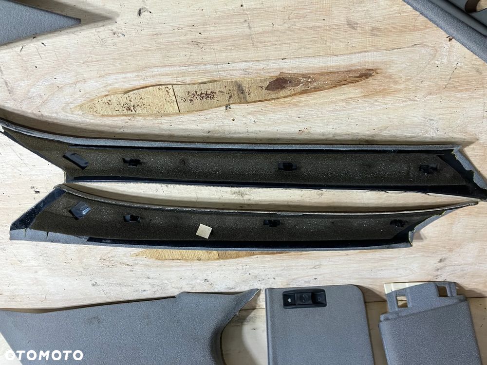 OSŁONA SŁUPKA OSŁONY SŁUPKÓW BMW E34 SEDAN LIFT PODSUFITKA MASKOWNICE PODSUFITKI POSZYCIA LAMPKI JUPITERKI LAMPKA KIEROWCY 1384011 - 3