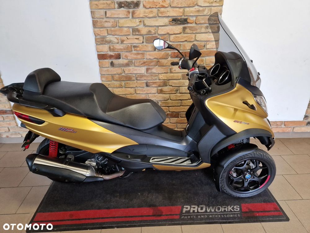 Piaggio MP-3 - 37