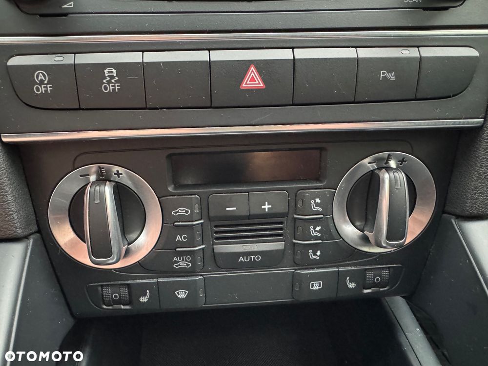 Audi A3 Sportback 2.0 TDI DPF Ambiente - 12