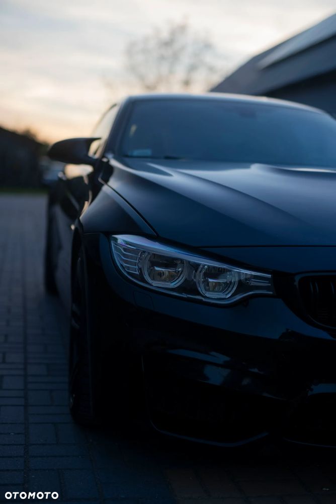 BMW M4 DKG - 3