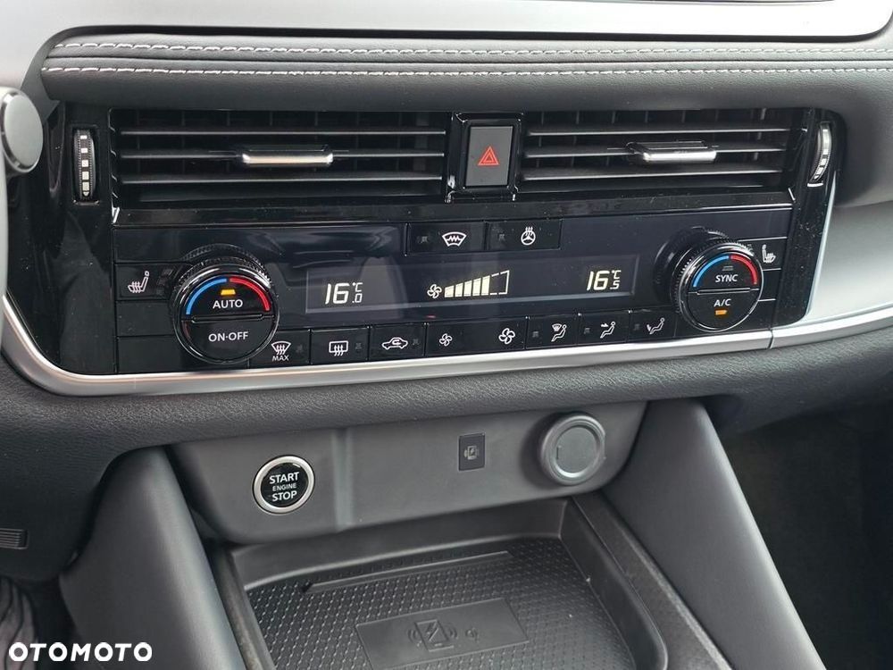 Nissan Qashqai 1.3 DIG-T MHEV N-Connecta Xtronic - 19