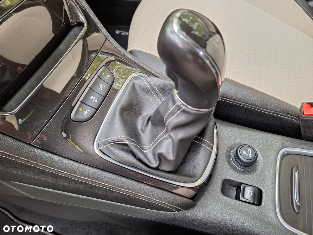 Opel Astra 1.4 Turbo Innovation - 14