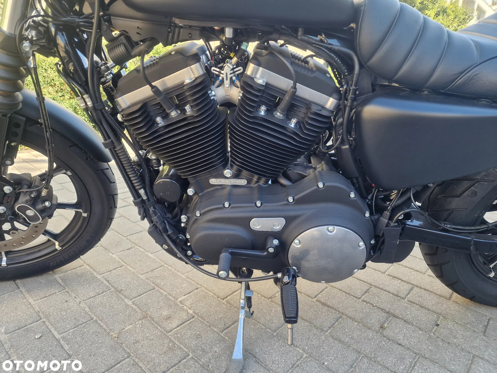 Harley-Davidson Sportster Iron 883 - 5