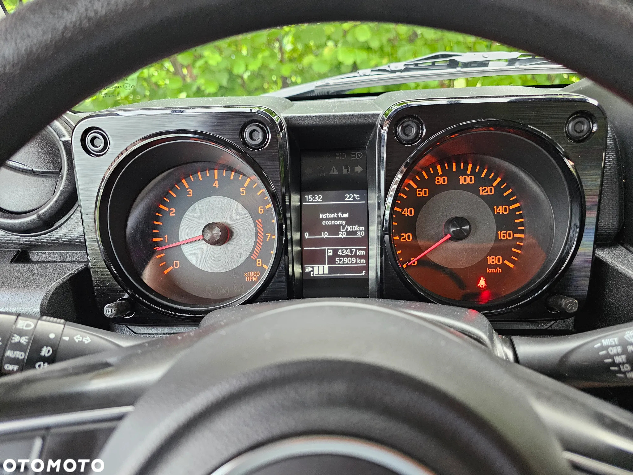 Suzuki Jimny 1.5 Premium - 11