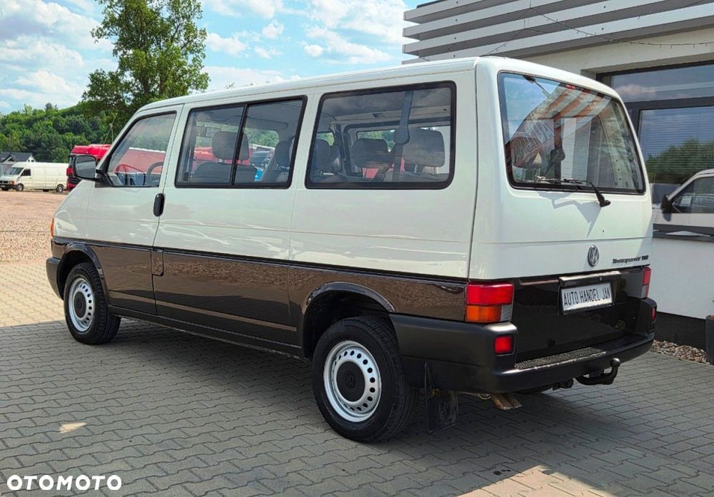 Volkswagen Transporter - 23