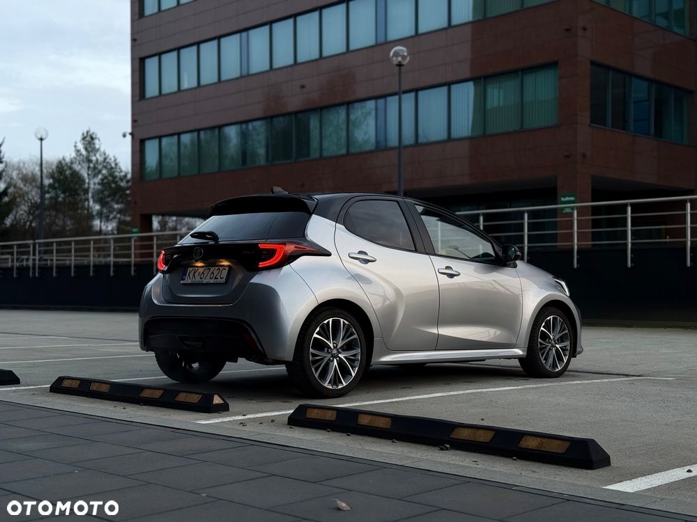 Toyota Yaris Hybrid 1.5 Executive - 5