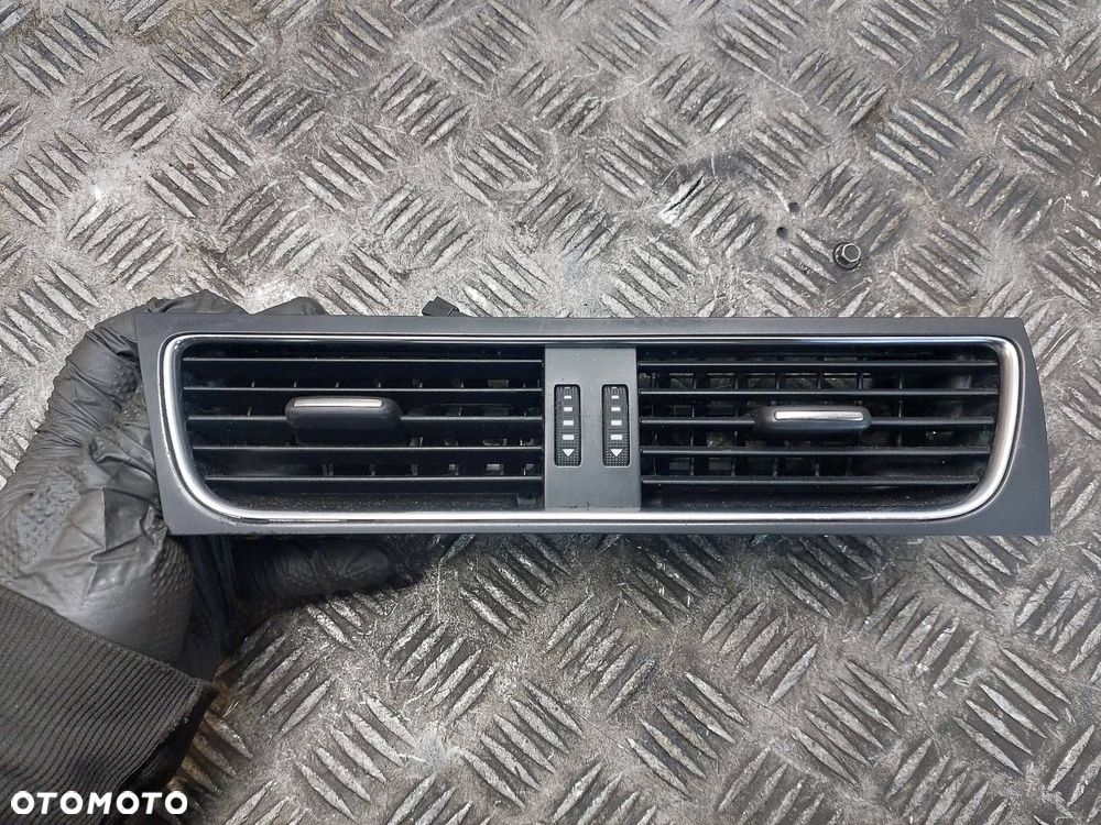 KRATKA NAWIEWU ŚRODKOWA AUDI A4 B8 8T1820951C 8K1857186D - 2