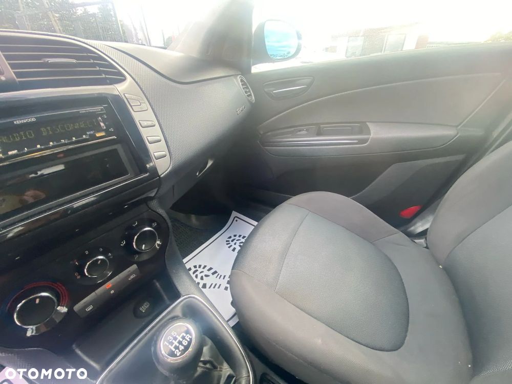 Fiat Bravo 1.6 Multijet 16V Active Euro5 - 18