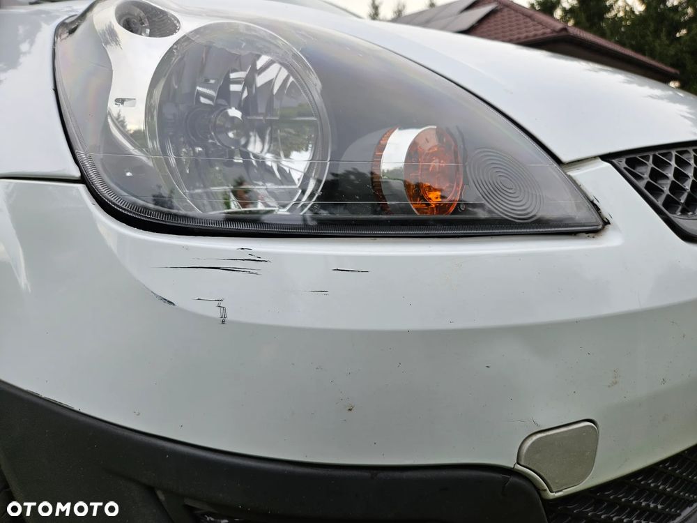 Ford Fiesta 1.25 Ambiente - 18