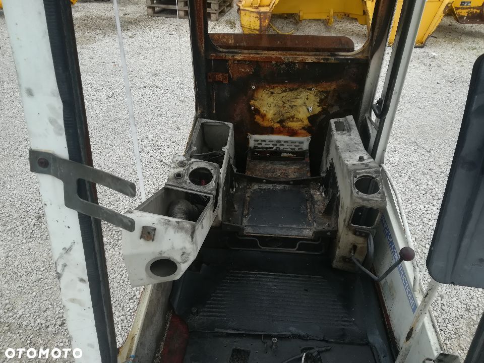 Kabina liebherr 310 B [OS 1497] - 4
