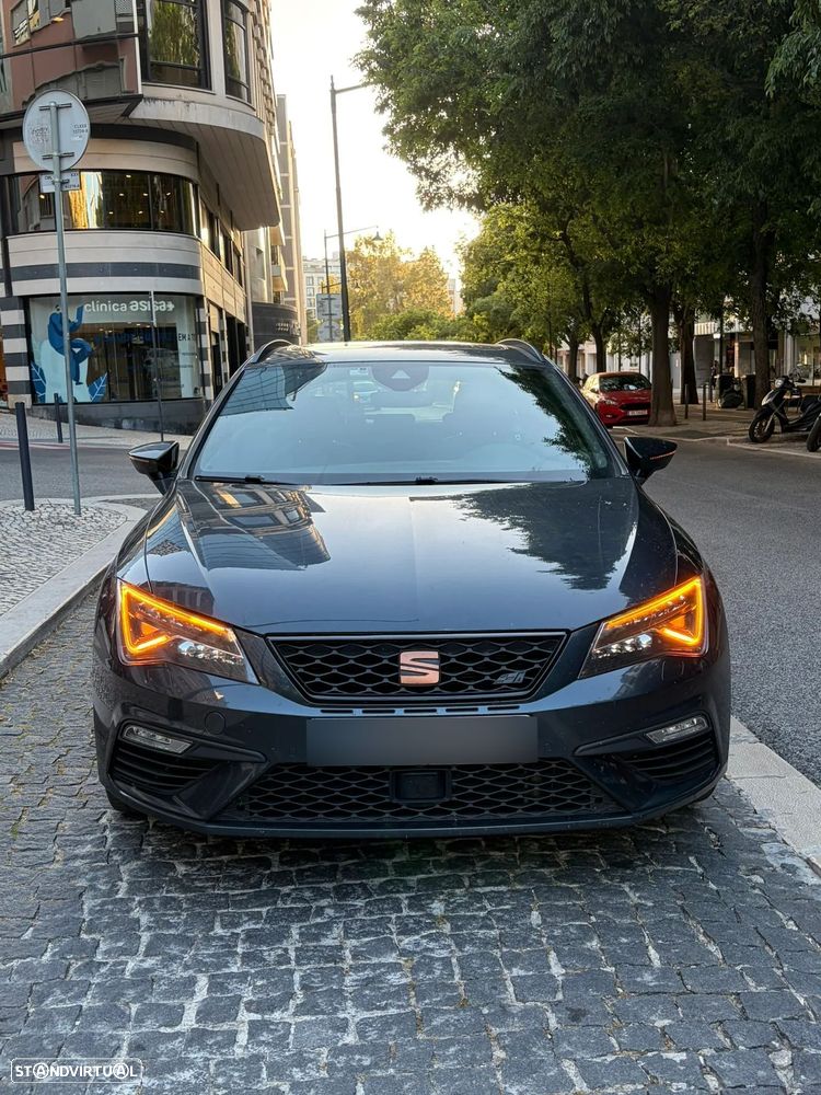SEAT Leon ST 2.0 TSI S&S 4Drive DSG Cupra 300 - 4