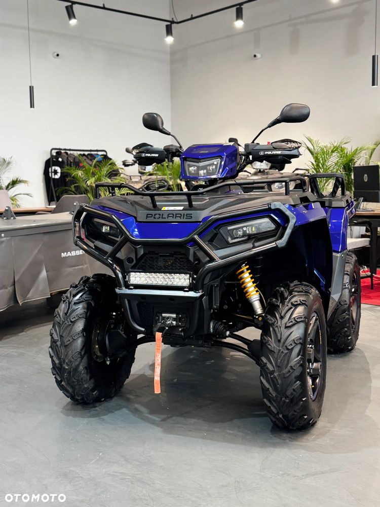 Polaris Sportsman - 1