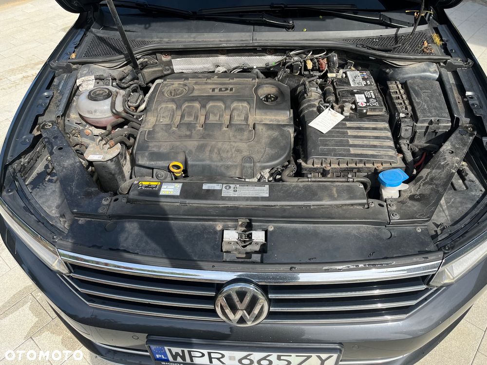Volkswagen Passat 2.0 TDI Elegance DSG - 23
