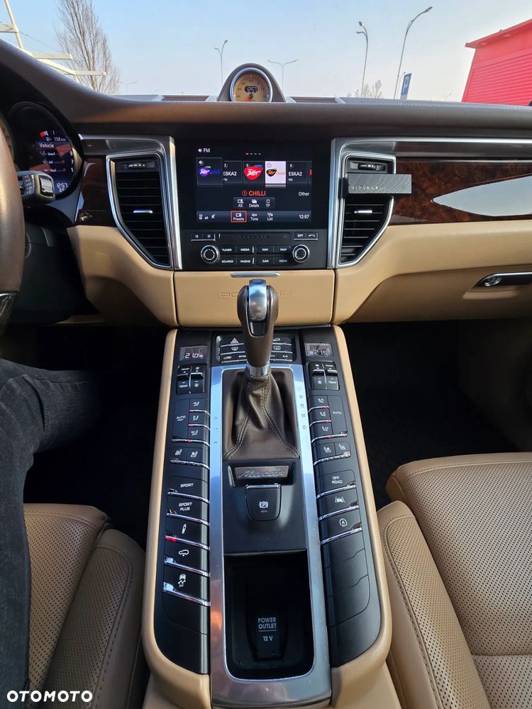 Porsche Macan Standard - 9