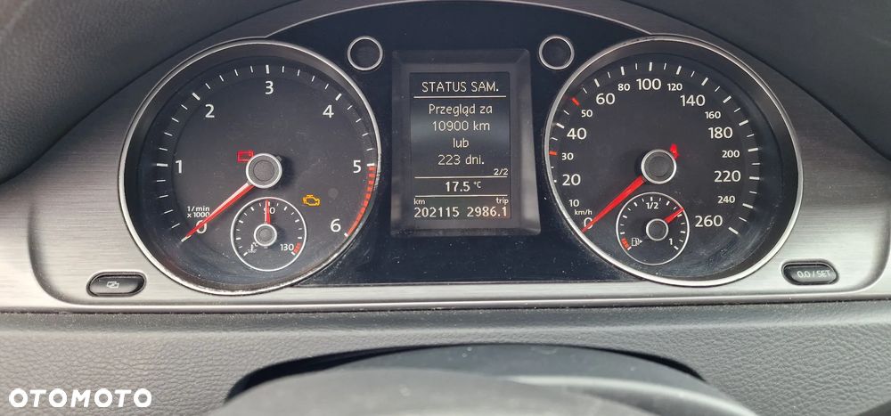 Volkswagen Passat 1.6 TDI BlueMotion - 10