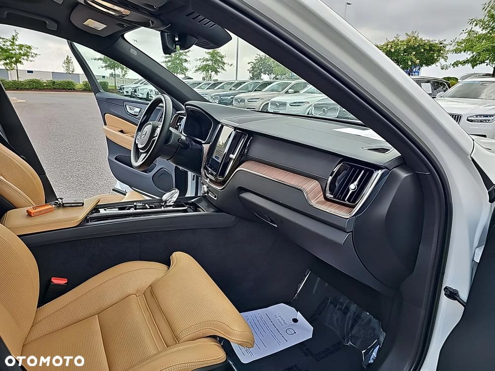 Volvo XC 60 B6 B AWD Geartronic RDesign - 8