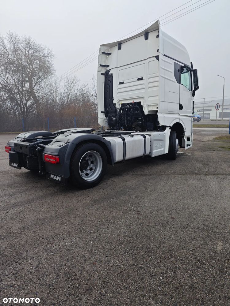 MAN TGX - 8