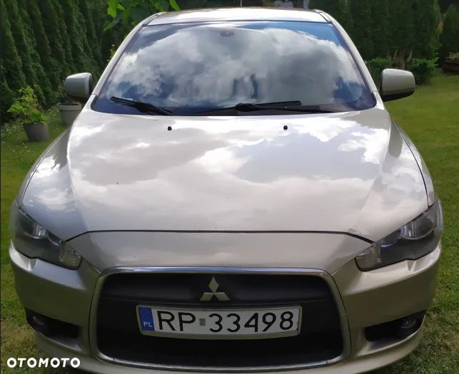 Mitsubishi Lancer 1.8 Invite - 4