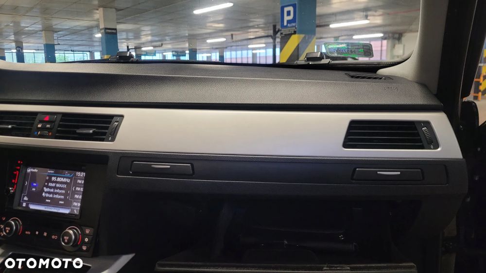 BMW Seria 3 - 22