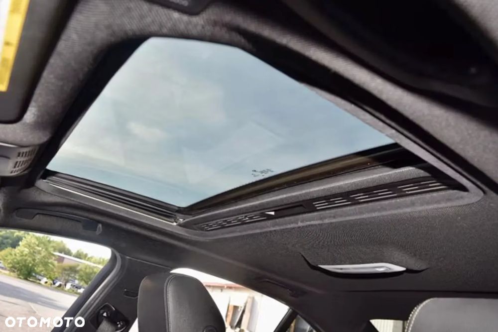 BMW Seria 3 330i xDrive - 18