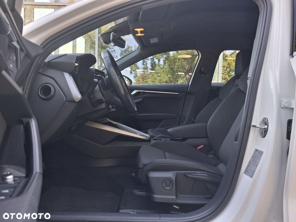 Audi A3 Sportback - 12